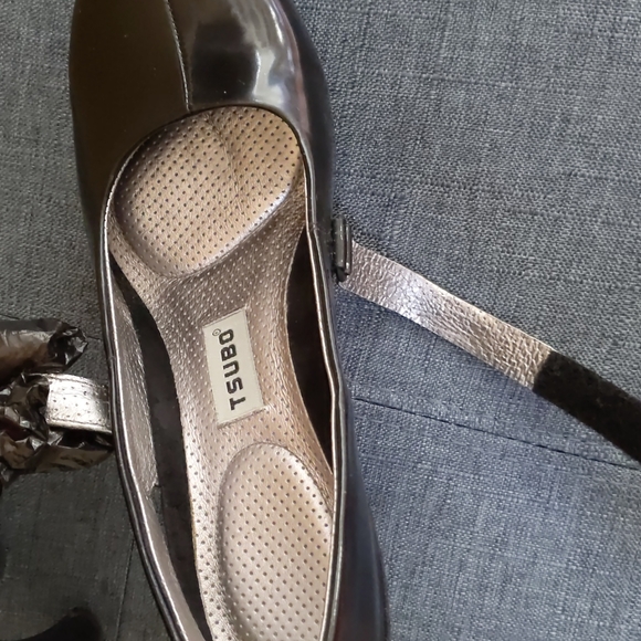 TSUBO Leather platform Heels - Picture 9 of 9